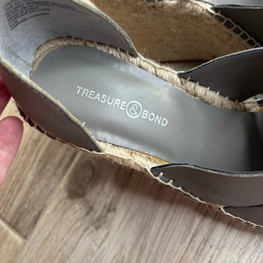 Treasure & Bond Gray Espadrille Wedges